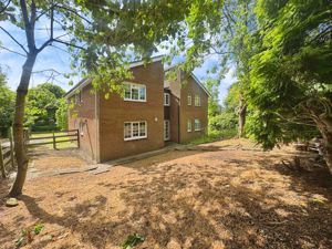 Photo 5- click for photo gallery